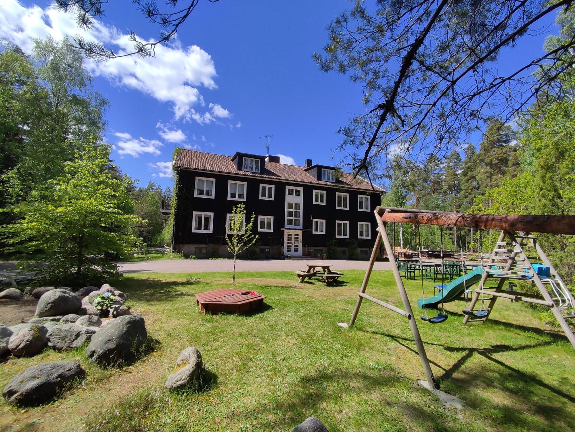 Villa Karlloesa - Bed And Breakfast Målilla Εξωτερικό φωτογραφία
